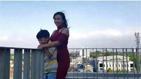 bokepsedarah|Video Bokep Sedarah Mesum Dengan Ibu Dan Adik .